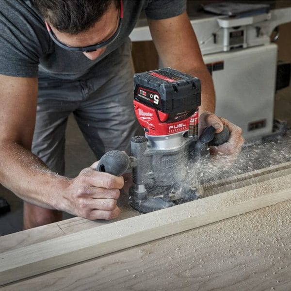 28112025692a0a185693d Elektro Dot Professional Akumulatorska glodalica 18V - M18FTR8-0X 4933479073