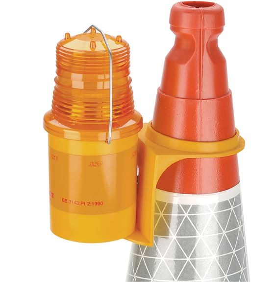 2704202669ef26910a547.jpeg 2704202669ef26910a547 Elektro Dot Professional Držac namenjen montiranju MaxiLite lampe na JSP cunjeve i barijere i MicroLite lampe na JSP barijere
